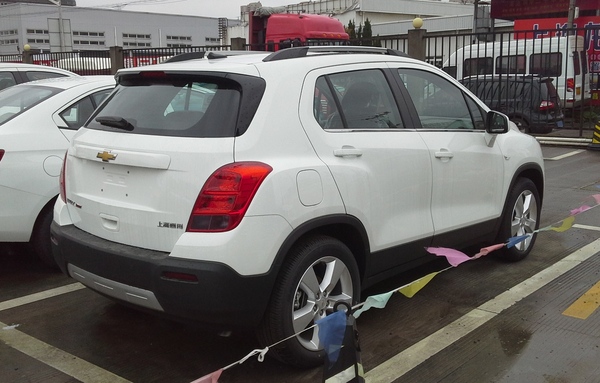 Chevrolet Trax 115 CH LS Essence