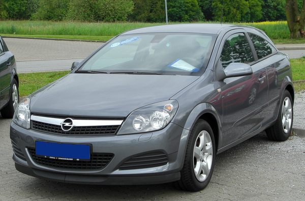 Opel Astra GTC 140 CH SPORT Essence