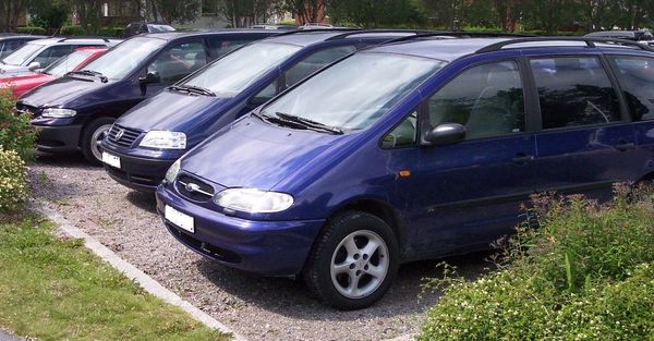 Volkswagen Sharan 140 CH CARAT Diesel