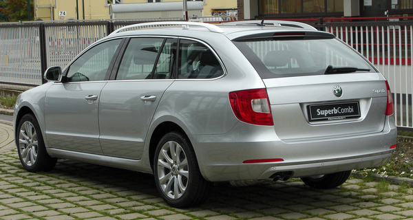Skoda Superb Combi 200 CH ELEGANCE DSG Essence