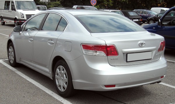 Toyota Avensis 150 D-4D SKYVIEW LIMITED EDITION 5 PORTES Diesel