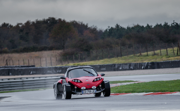 Mini Roadster MINI ROADSTER 122 CH COOPER PACK RED HOT CHILI II Essence