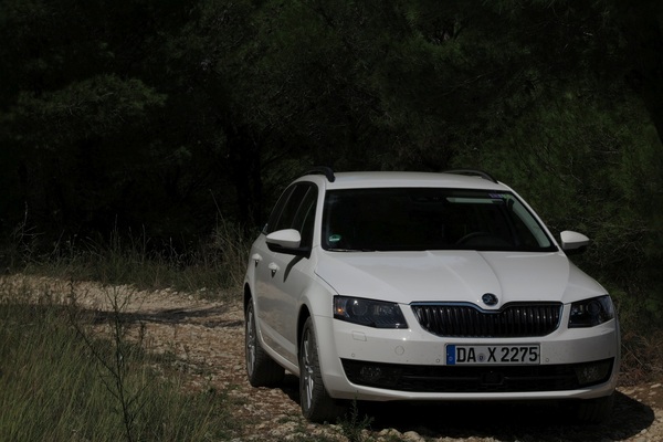 Skoda Octavia 105 CH ACTIVE DSG Diesel