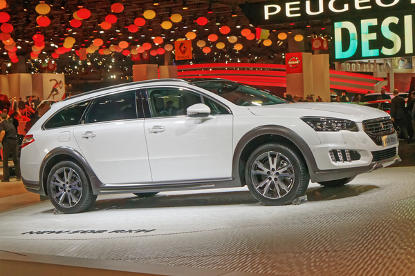 Peugeot 508 RXH 163 CH Essence / Electrique