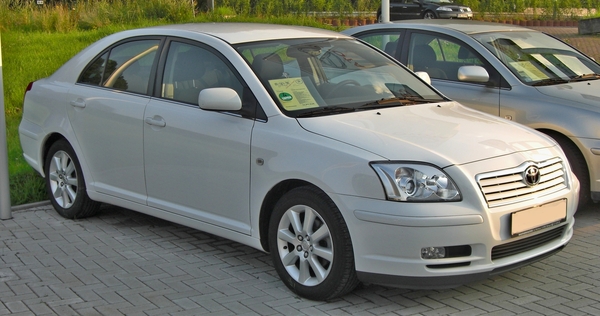 Toyota Avensis 150 D-4D LOUNGE 5 PORTES Diesel