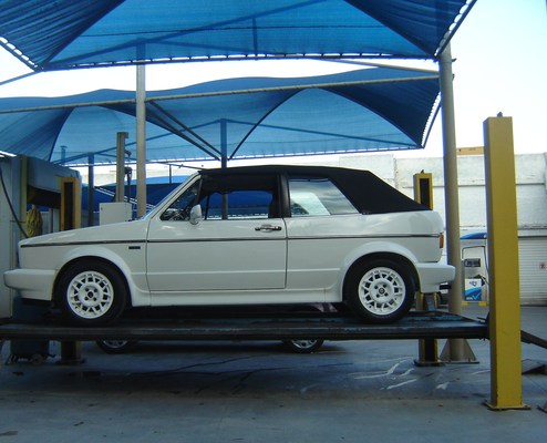 Volkswagen Golf Cabriolet 160 CH CARAT Essence