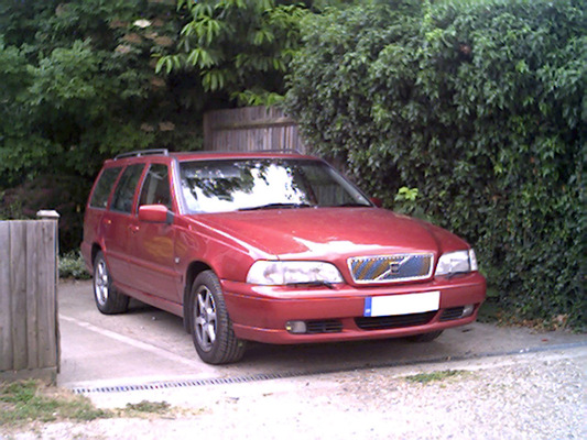 Volvo V70 V70 T4 180 CH STOP&START MOMENTUM Essence