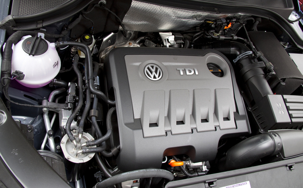 Volkswagen Tiguan 122 CH S&EACUTE;RIE SP&EACUTE;CIALE R-EXCLUSIVE Essence