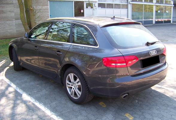 Audi A4 Avant 177 CH ATTRACTION S TRONIC A Diesel