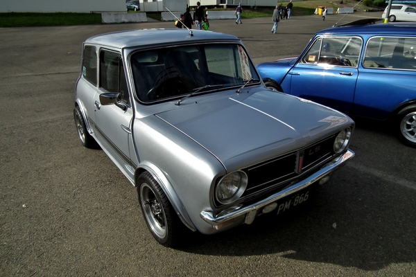 Mini Clubman MINI CLUBMAN D 112 CH COOPER PACK RED HOT CHILI II A Diesel