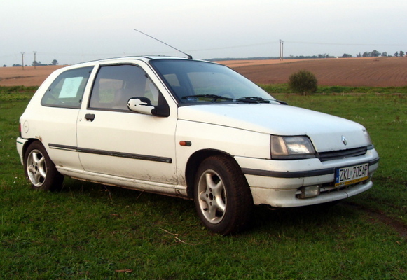 Renault Clio LIFE 1.2 16V 75 5 PORTES Essence