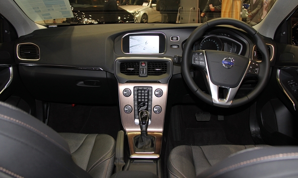 Volvo V40 150 CH R-DESIGN Diesel