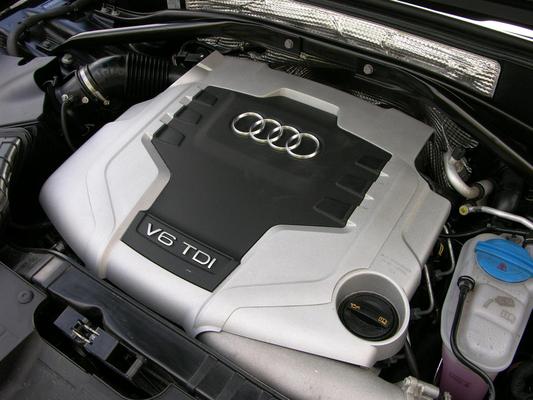 Audi Q5 245 CH QUATTRO TIPTRONIC A Essence / Electrique