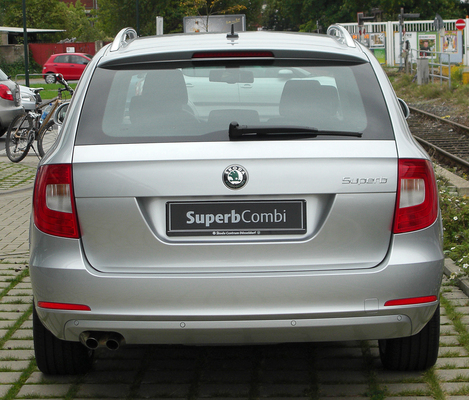 Skoda Superb Combi 170 CH OFFROAD DSG Diesel