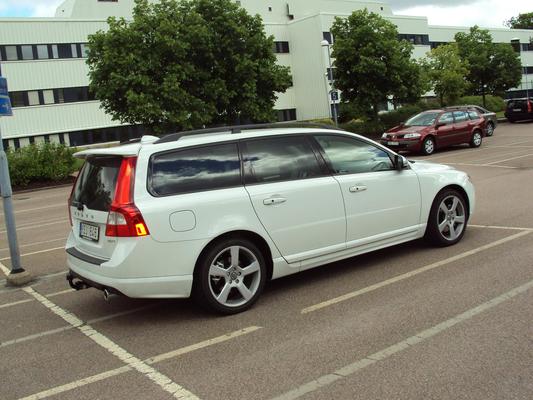 Volvo V70 V70 D5 215 CH STOP&START SUMMUM Diesel