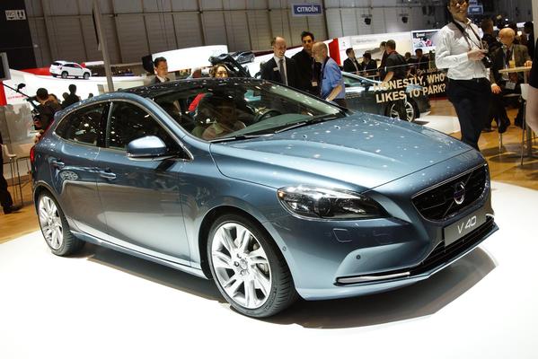 Volvo V40 150 CH SUMMUM GEARTRONIC A Diesel