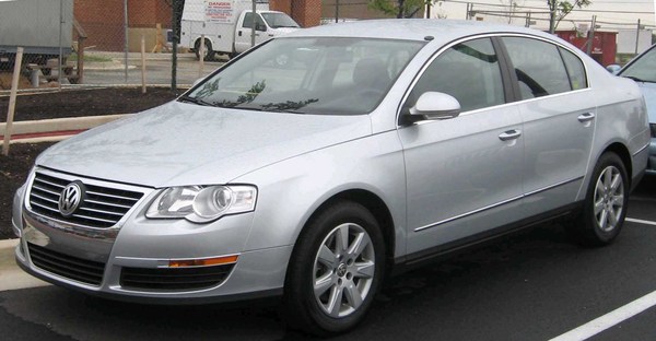 Volkswagen Passat 1.6 TDI 105 BLUEMOTION 5 PORTES Diesel