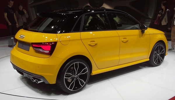 Audi A1 Sportback 90 CH ATTRACTION S TRONIC Diesel