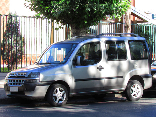 Fiat Doblo 1.4 95 CH ITALIA Essence