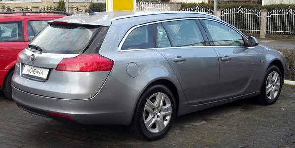 Opel Insignia Sports Tourer 170 CH COSMO Essence