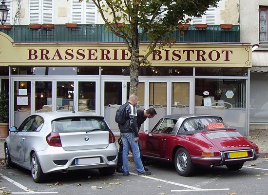 BMW Série 6 650I 450CH LUXE BVA8 2 PORTES Essence