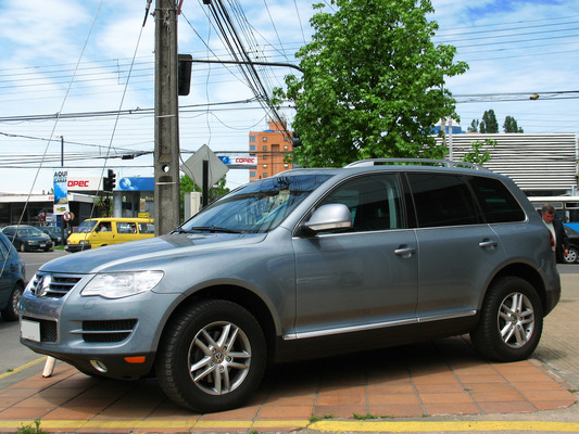 Volkswagen Touareg 204 CH CARAT EDITION TIPTRONIC A Diesel