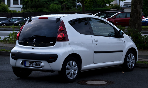 Peugeot 107 1.0E 12V 68CH BLUE LION ACTIVE Essence
