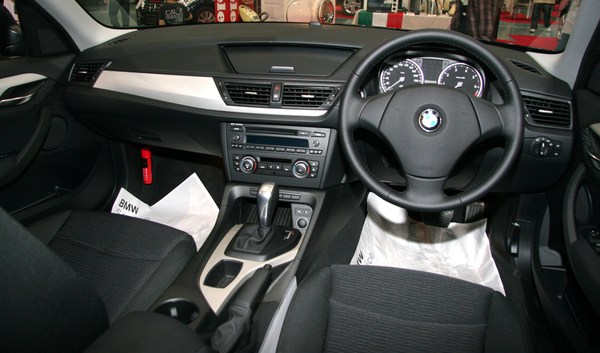 BMW X1 X1 XDRIVE 20I 184 CH LOUNGE PLUS A Essence