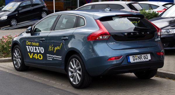 Volvo V40 150 CH SUMMUM GEARTRONIC A Diesel