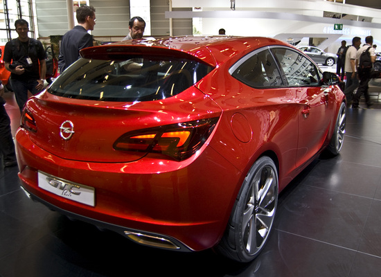 Opel Astra GTC 165 CH SPORT A Diesel