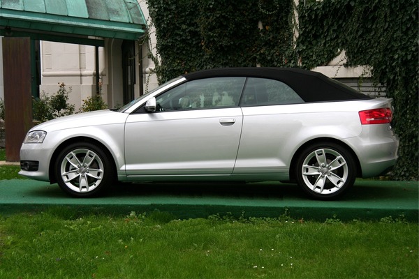Audi A3 150 CH AMBITION LUXE S TRONIC 6 Diesel