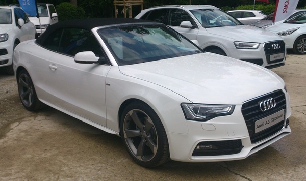 Audi A5 Cabriolet 177 CH AMBITION LUXE MULTITRONIC 8 A Diesel