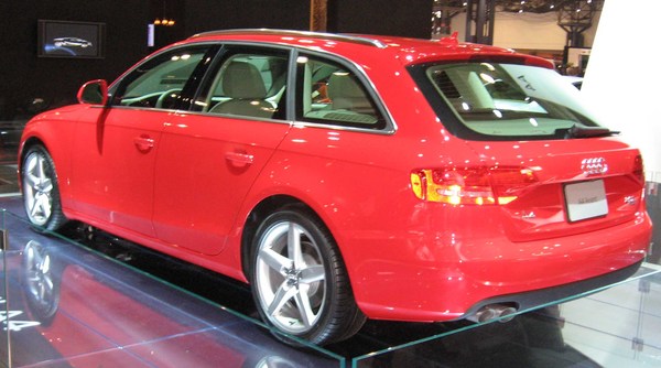 Audi A4 Avant 177 CH ATTRACTION S TRONIC A Diesel