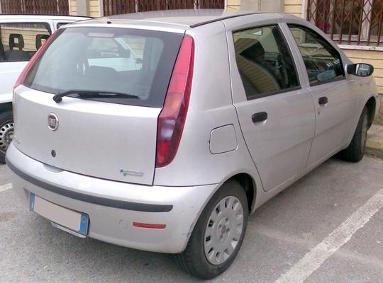 Fiat Punto 77 CH ITALIA Essence
