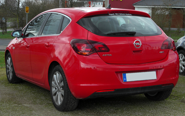 Opel Astra 120 CH COSMO Essence