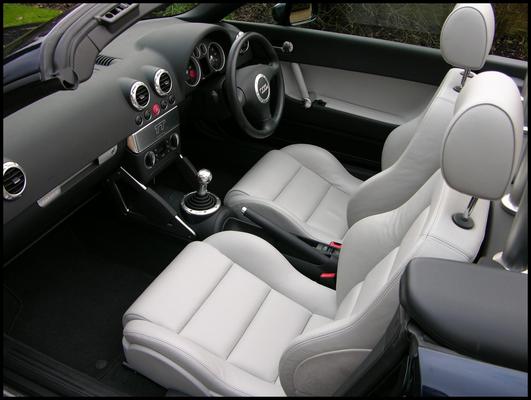 Audi TT Roadster 170 CH QUATTRO AMBITION LUXE S TRONIC 6 Diesel