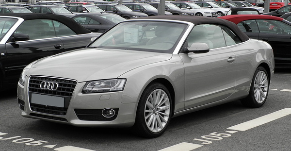 Audi A5 Cabriolet 177 CH AMBITION LUXE MULTITRONIC 8 A Diesel